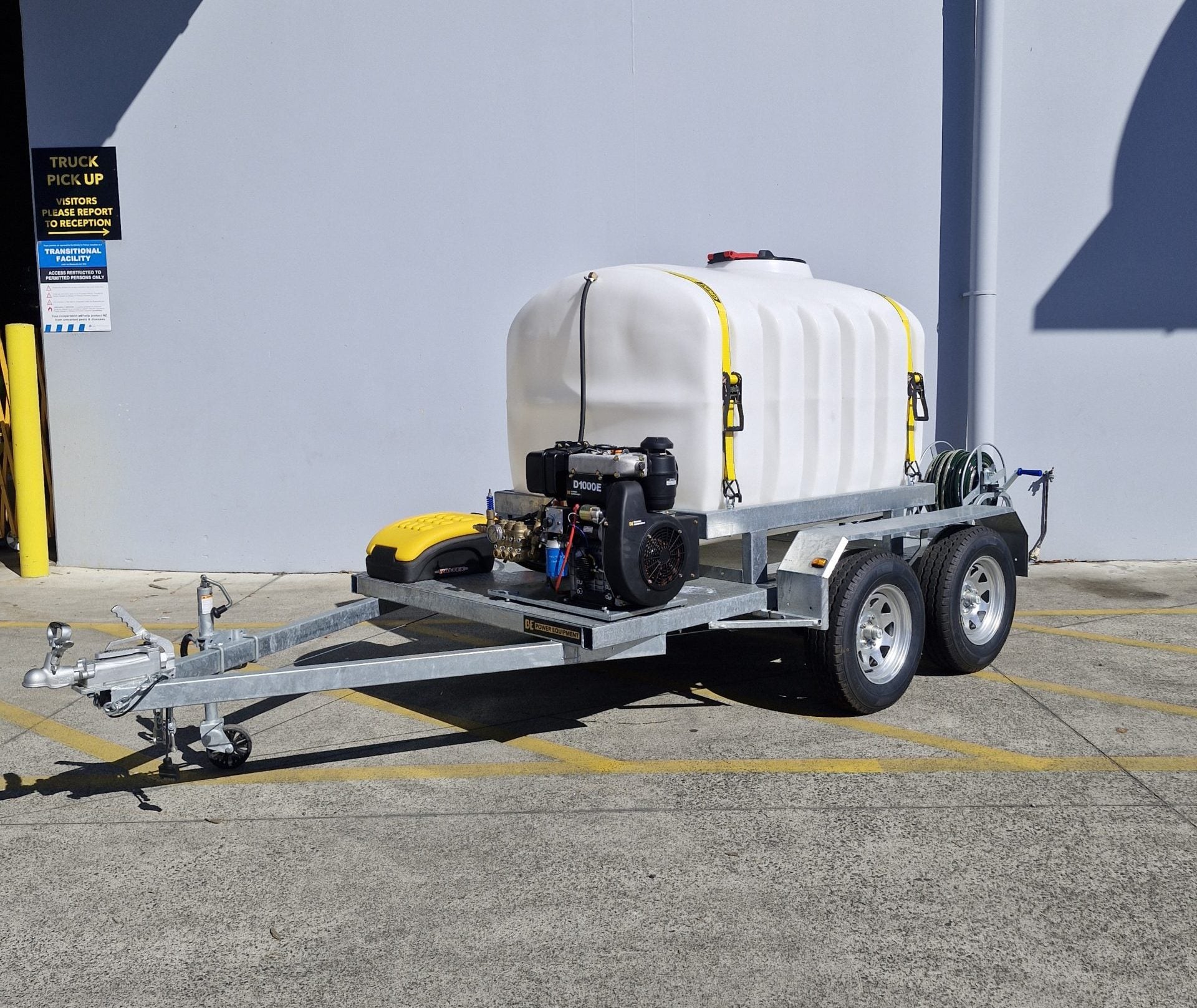 Jetter Trailer with dust suppression [121 BAR3019CG-IET TRAILER 2000]